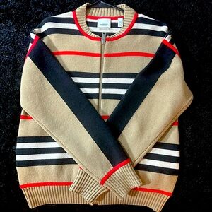 Boys Burberry sweatshirt or sweater with zipper and side pockets